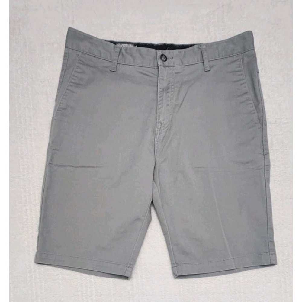 Volcom Corpo Class Shorts Gray Mens Size 33 10" inseam Summer Beach